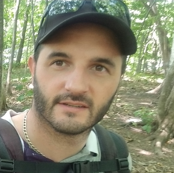 Meet your Posher, Olivier - Picture 1 of 1